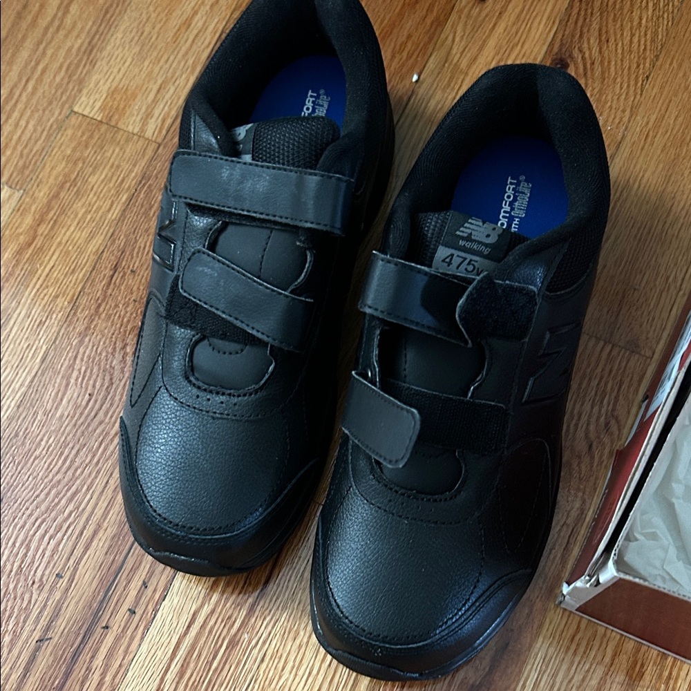 New Balance Black Velcro Sneakers